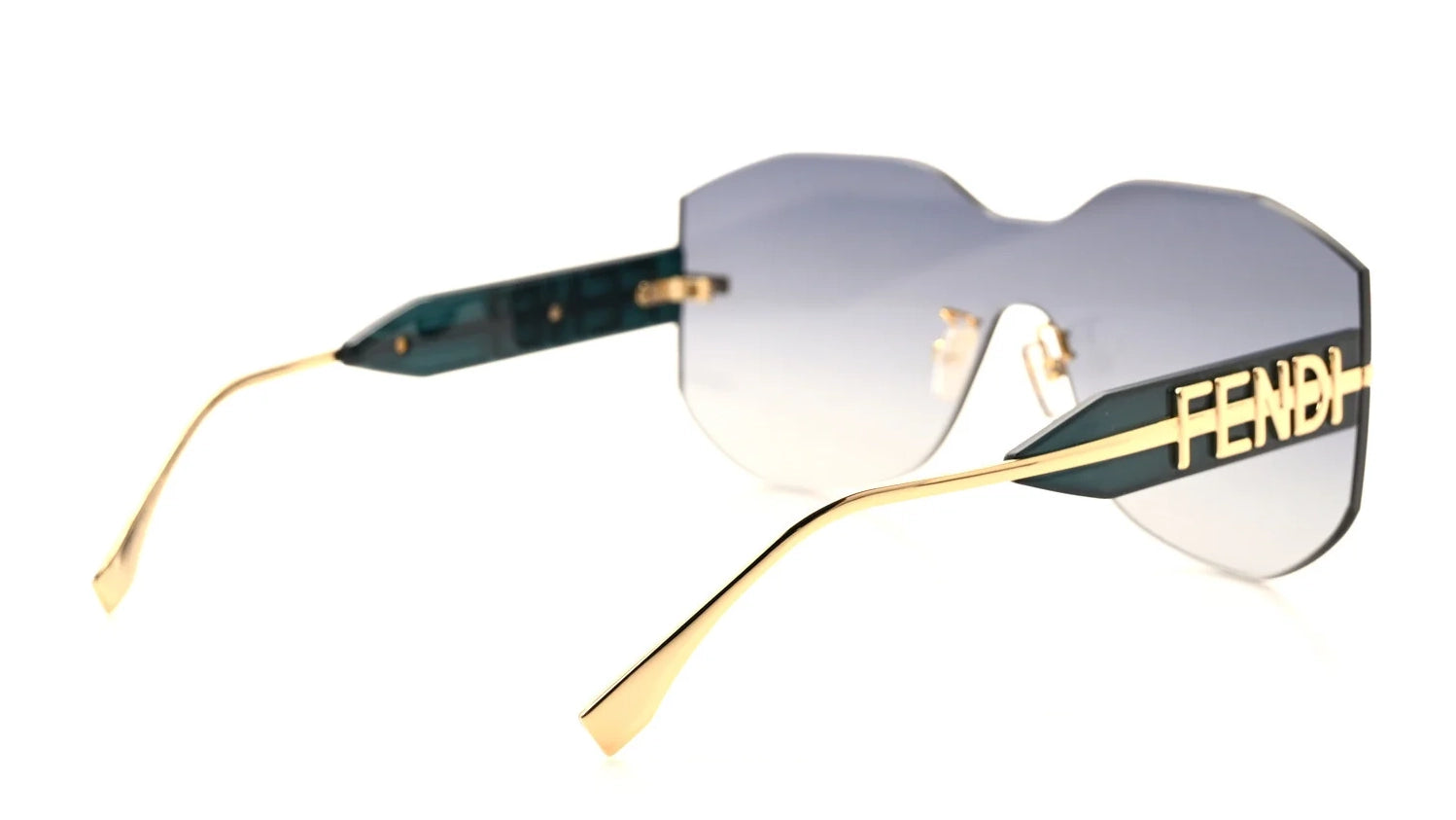 Fendi FE40067U